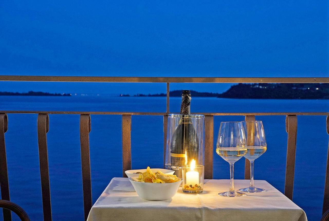 Hotel Du Lac 가르도네리비에라 외부 사진